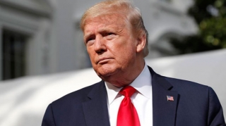 Tramp vurdurduğu peyvəndi açıqladı