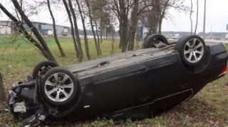 Kəlbəcərdə minik avtomobili aşıb, xəsarət alanlar var  