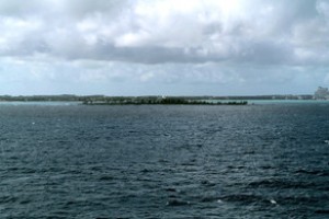 Göyərtəsində 50 nəfərin olduğu gəmi itib - Sakit okeanda