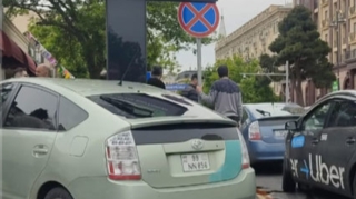 Bakıda “Prius”lar bir-birinə çırpıldı - FOTO 