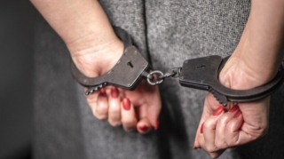 Yasamalda bank kartından 5 min dollar talayan iki qadın saxlanıldı 