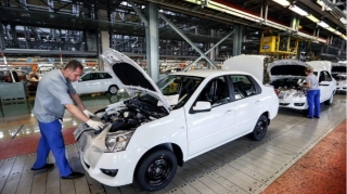 Rusiyada avtomobil istehsalında növbəti geriləmə 