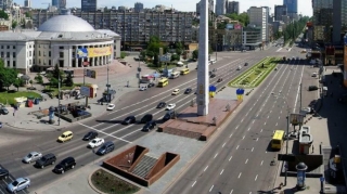 Ukrayna paytaxtında nəqliyyatın hərəkəti dayandırılıb 