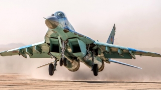 Naxçıvanda Azərbaycan-Türkiyə birgə genişmiqyaslı döyüş atışlı təlimlər keçirilir - VİDEO 