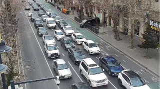 Bu yollarda tıxac var - SİYAHI 