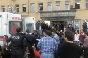 Polis rəisi öldürüldü: 2 nəfər yaralanıb - FOTO