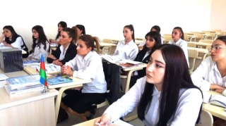 Naxçıvanda avtomobil sürücülərinin 2 500-dən çoxunu qadınlar təşkil edir