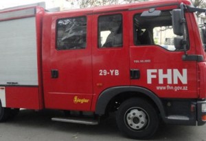 Bakıda "MAN" markalı yük avtomobili yanıb