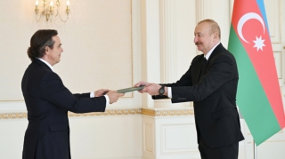Prezident yeni səfiri qəbul etdi - FOTOLAR   - YENİLƏNİB