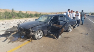 Quba-Bakı yolunda qəza  - "Avtomobili məcburən dəmirlərə çırpdım" - FOTO - VİDEO 