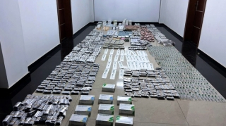 Ölkəyə günəbaxan yağı yükü içində qanunsuz dərman keçirmək istədilər - FOTO