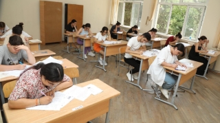 Bu gün 27 mindən çox abituriyent imtahan verəcək