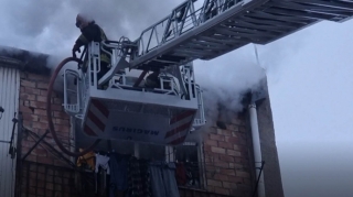 Balakəndə ev yanıb