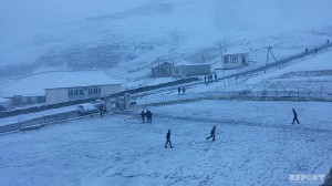 Qubanın dağlıq kəndlərinə qar yağıb - FOTO