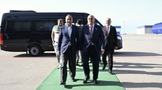 Sərdar Ayaz Sadiq Azərbaycana gəldi 