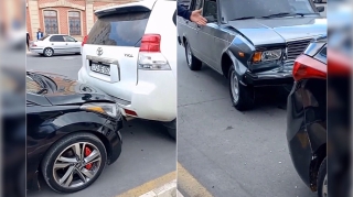 Naxçıvanda zəncirvari qəza:  3 maşın bir-birinə çırpıldı  - VİDEO