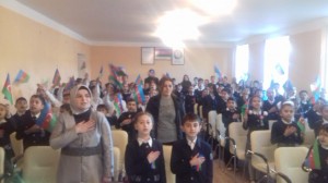 İsmayıllı məktəbliləri bayraq gününü qeyd etdi - FOTO