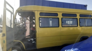 Şəkidə mikroavtobus minik avtomobili ilə toqquşub, 7 nəfər xəsarət alıb - YENİLƏNİB   - FOTO