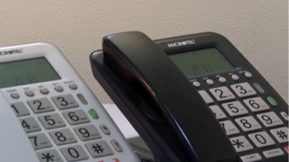 Bu ölkədə ev telefonları artıq işləməyəcək - Xidmət dayandırıldı  