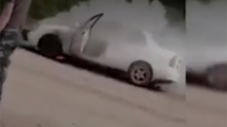 Sərxoş sürücü iki yaşlı uşağı vurub qaçdı;  bir müddət sonra avtomobili yandı - VİDEO 