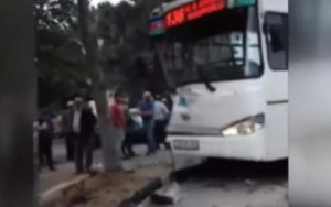 Keçmiş məhkumun sürdüyü avtobus səkidə dayanan kişini vurub öldürdü, amma... - ŞOK MÜRACİƏT