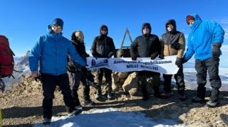 Millət vəkilləri “Heydər zirvəsi”ndə  - FOTO