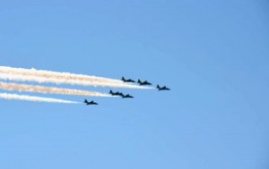 Hərbi aviasiya vasitələri Bakı buxtası üzərində hazırlıq uçuşları keçirib