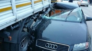 Dünya çempionu avtomobil qəzasında öldü