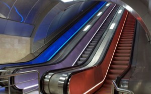 "Xətai" metro stansiyasında ekskalatorların quraşdırılması başa çatır