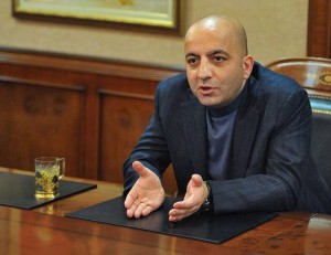 Mübariz Mənsimov Azərbaycanda 300 işçi axtarır