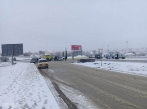 Bakı-Yevlax yolunda qar və duman səbəbindən zəncirvari qəza olub - FOTO