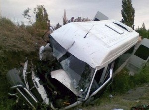 Sərnişin avtobusu qəzaya düşdü: xəsarət alanlar var - Gəncədə