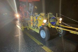 Gecə saatlarında paytaxtda sarı zolaqların çəkilişinə başlanılıb - VİDEO