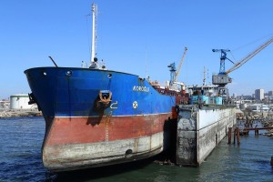 "Koroğlu" tankeri həftələrlə sahilə yan almadan üzə biləcək - FOTO