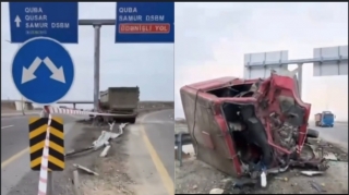 Yaşmada yük maşını qəzaya düşdü – Sürücü yuxulayırmış - VİDEO 