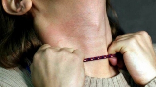 Bakıda ər arvadını məftillə boğaraq öldürüb