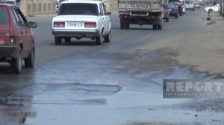 Cəlilabadın mərkəzində çirkab suları küçəyə axıdılır  - FOTO