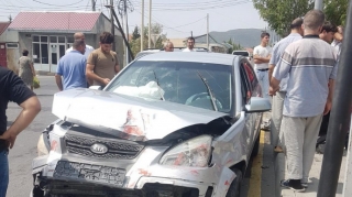 Oğuzda "KİA" və "Opel" toqquşub, xəsarət alan var - FOTO