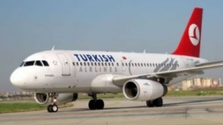 Bakı-İstanbul təyyarəsi təcili eniş edib 