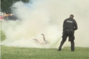 Salyanda polis özünü yandırmağa cəhd etdi   - FOTO