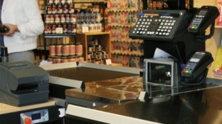 Sumqayıtda mağaza qarət olundu 