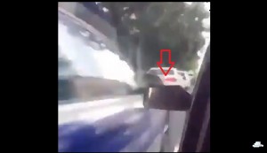 Bakıda sürücü yol polisi maşınına güzgü vurub qaçdı - VİDEO