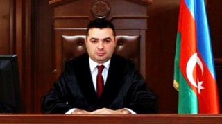 “Silahı Pərvanəyə tuşladım, dedi ki, “ata bilməzsən!”” 