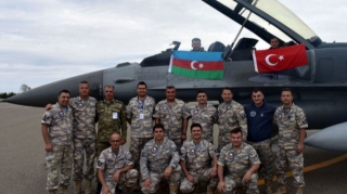 “TurAz Qartalı-2022” təlimi:  Azərbaycan və Türkiyə hərbi pilotları tapşırıqları icra ediblər  - VİDEO