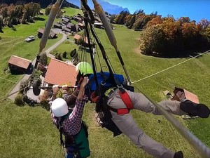 Şok kadrlar: dünyanın ən güclü biləyi sındı - VİDEO