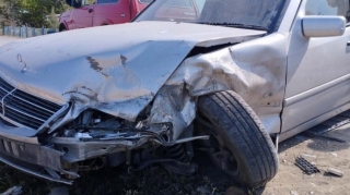 Kürdəmirdə yol qəzası olub, xəsarət alanlar var   - FOTO