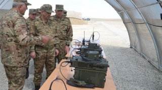 Проводятся комплексные учения с подразделениями связи Азербайджанской армии  - ВИДЕО