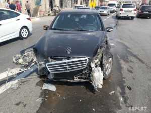 Abşeronda yol qəzası: xəsarət alanlar var - FOTO