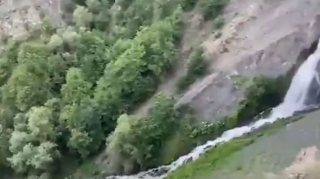 Laçında yerləşən Ağbulaq şəlaləsindən görüntülər  - VİDEO