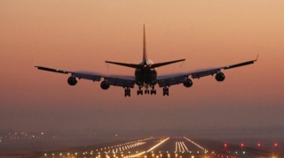 Varşava-İstanbul sərnişin təyyarəsi məcburi eniş edib 